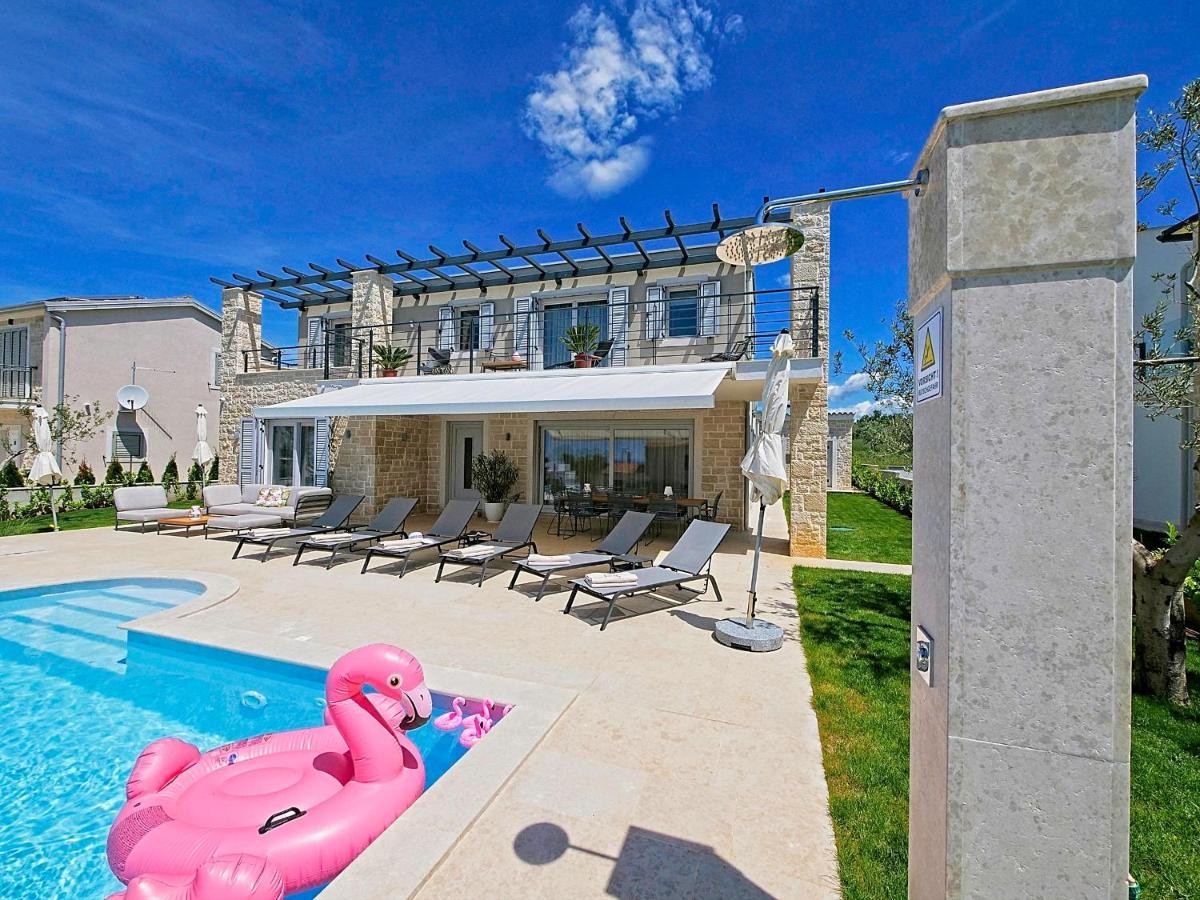 Villa Flamingo Kaštelir 外观 照片