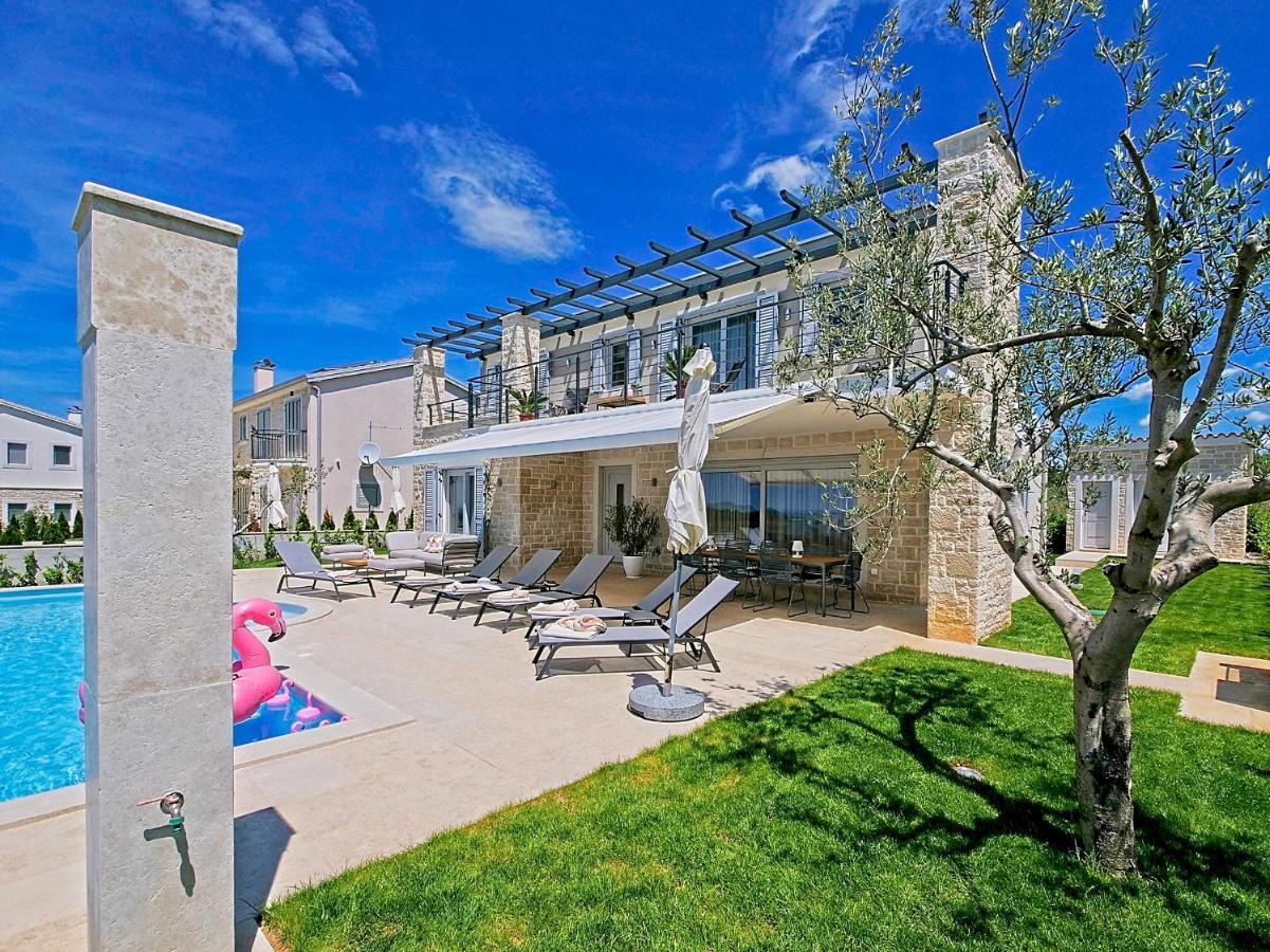 Villa Flamingo Kaštelir 外观 照片